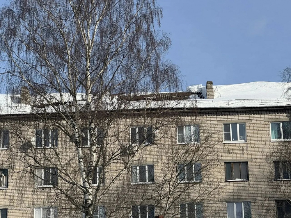 Крышепад в Коврове продолжается Крышепад в Коврове продолжается