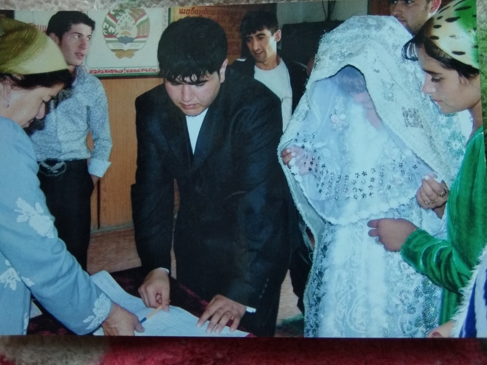 Таджикская семья из глухого русского села  